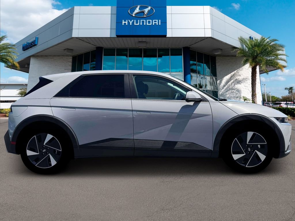 New 2026 Hyundai Ioniq 5 SE image 10