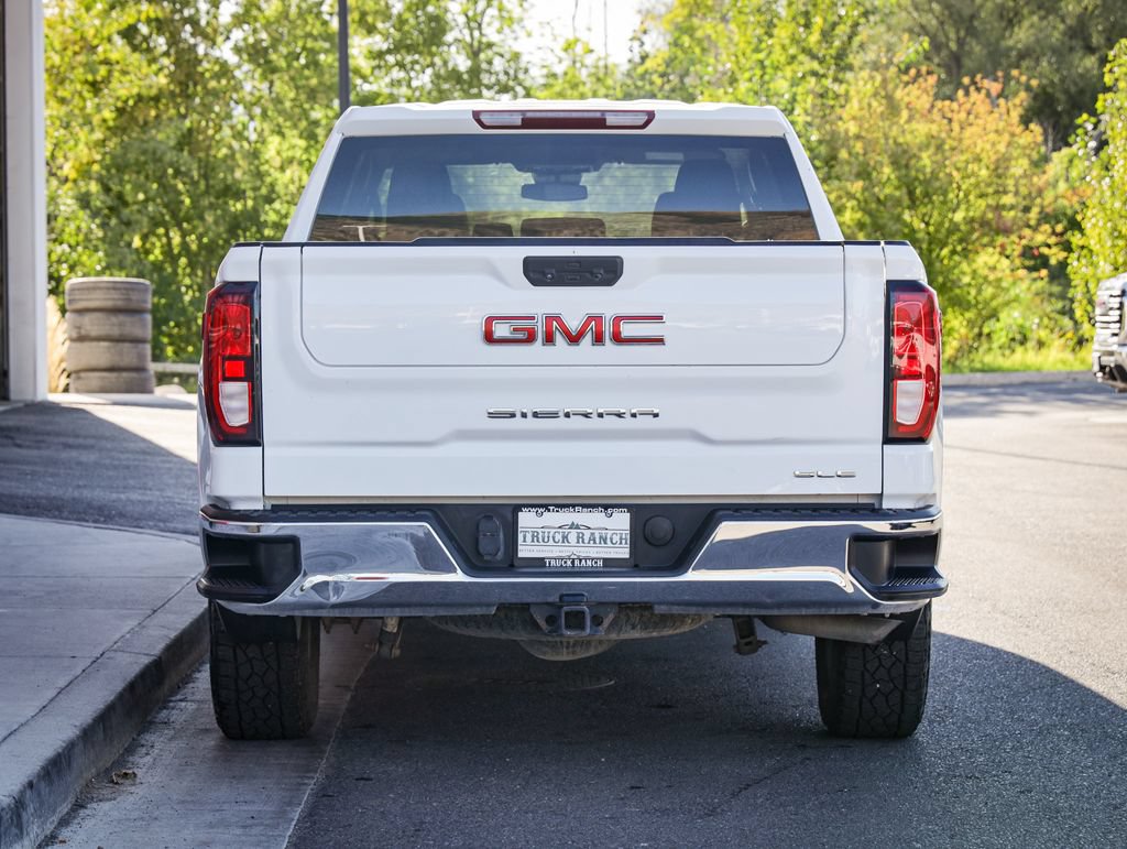 Used 2022 GMC Sierra 1500 SLE AWD/4WD image 4