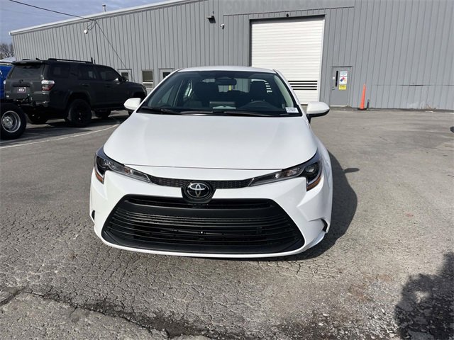 Used 2026 Toyota Corolla LE image 8