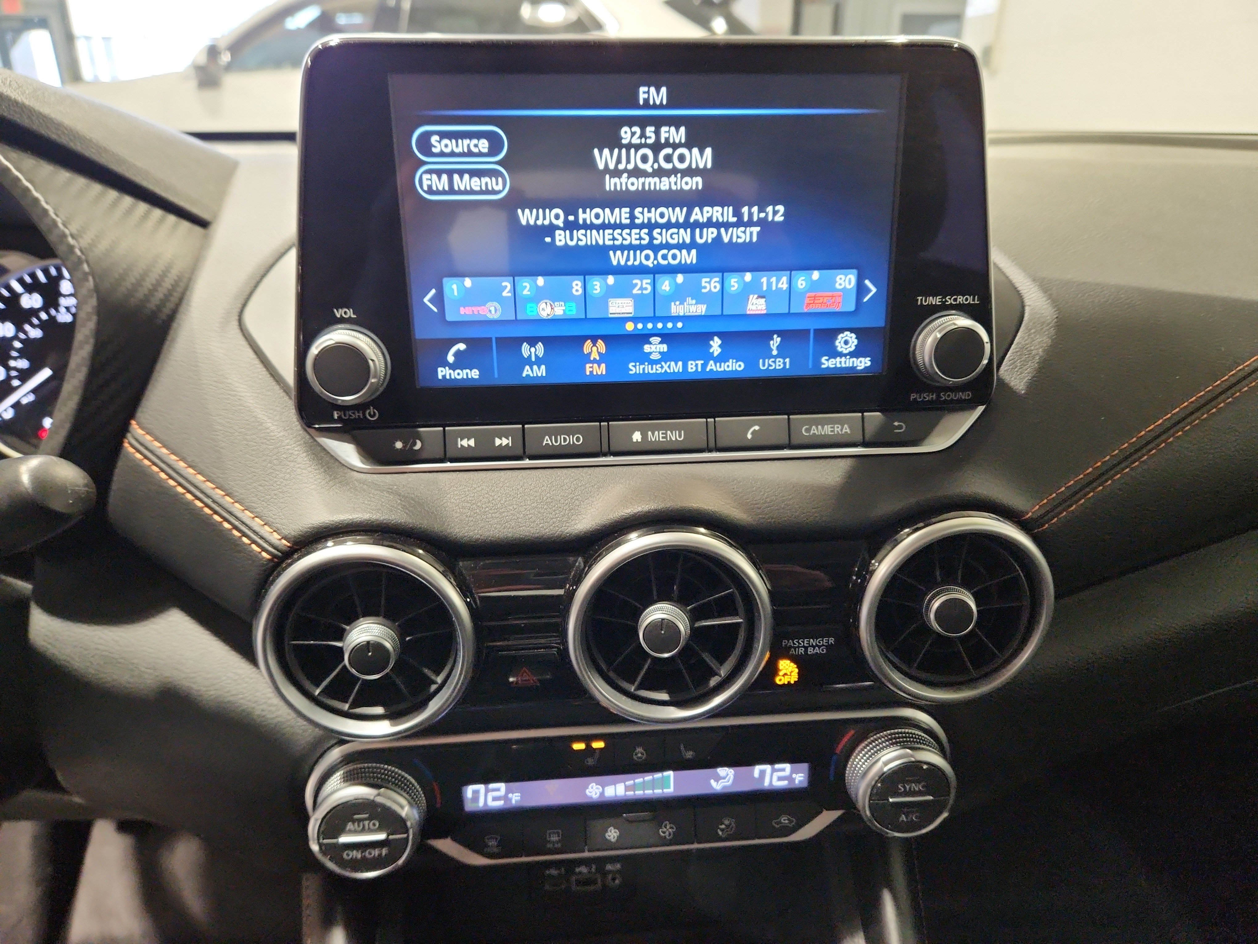 Used 2022 Nissan Sentra SR w/ SR Premium Package FWD image 8