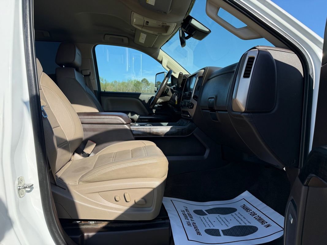 Used 2016 GMC Sierra 2500 Denali w/ Duramax Plus Package AWD/4WD image 21