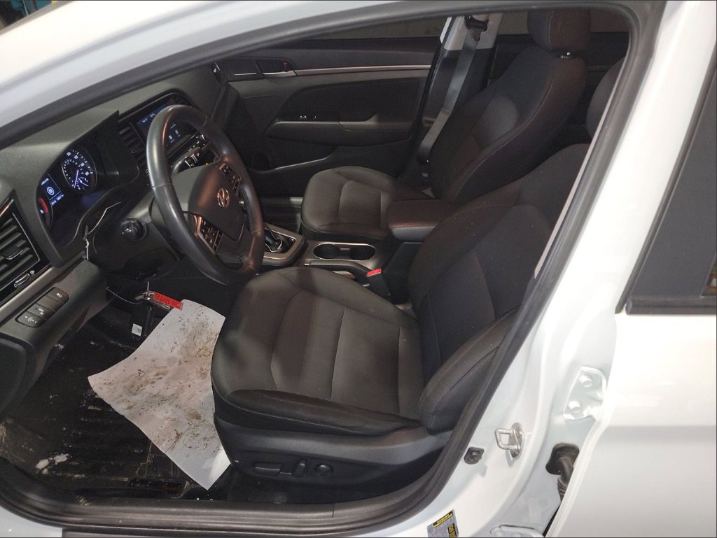 Used 2017 Hyundai Elantra Value Edition w/ Cargo Package image 15