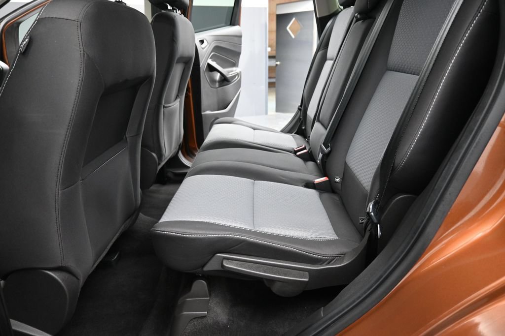 Used 2017 Ford Escape SE AWD/4WD image 25