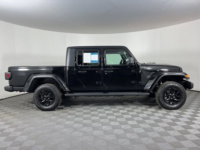 Used 2022 Jeep Gladiator Sport image 13