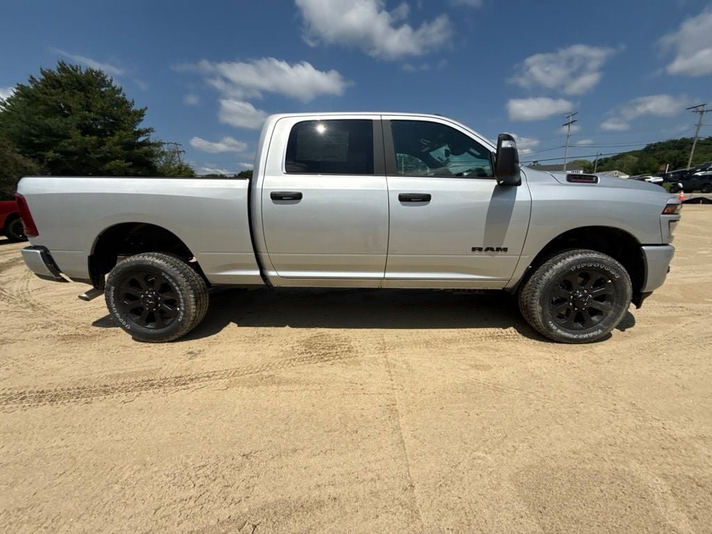 New 2026 RAM 2500 Big Horn AWD/4WD image 6