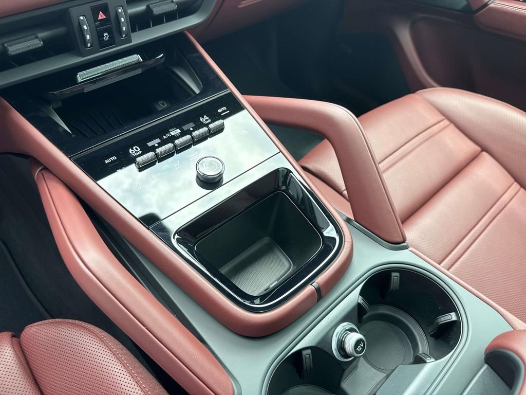 New 2026 Porsche Cayenne AWD/4WD image 27