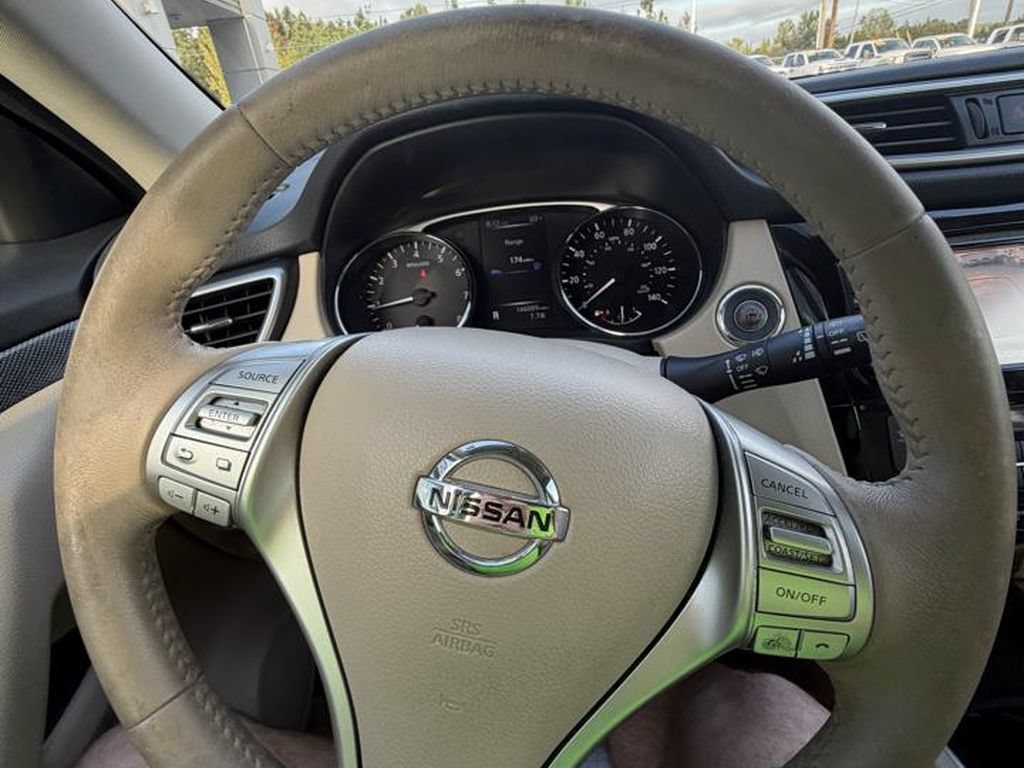 Used 2014 Nissan Rogue SL FWD image 9