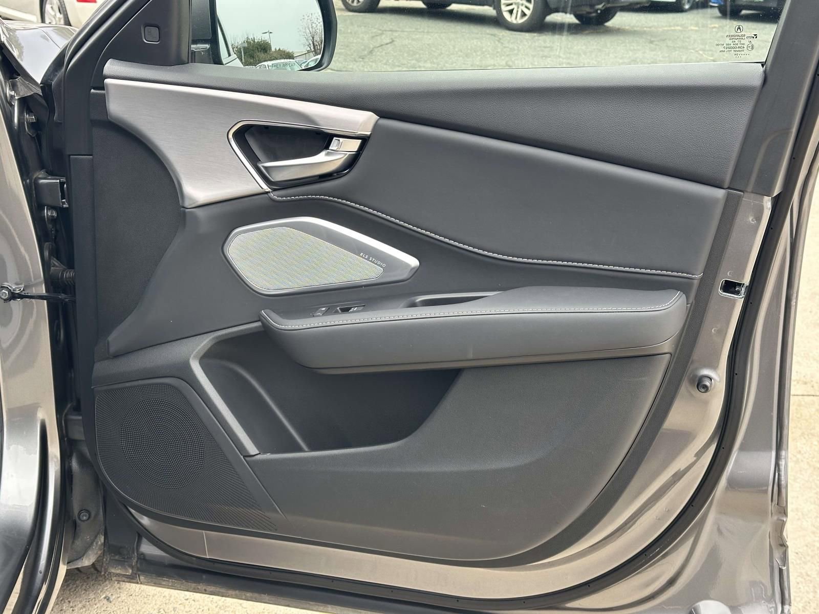 Certified 2024 Acura RDX w/ Technology Package image 9