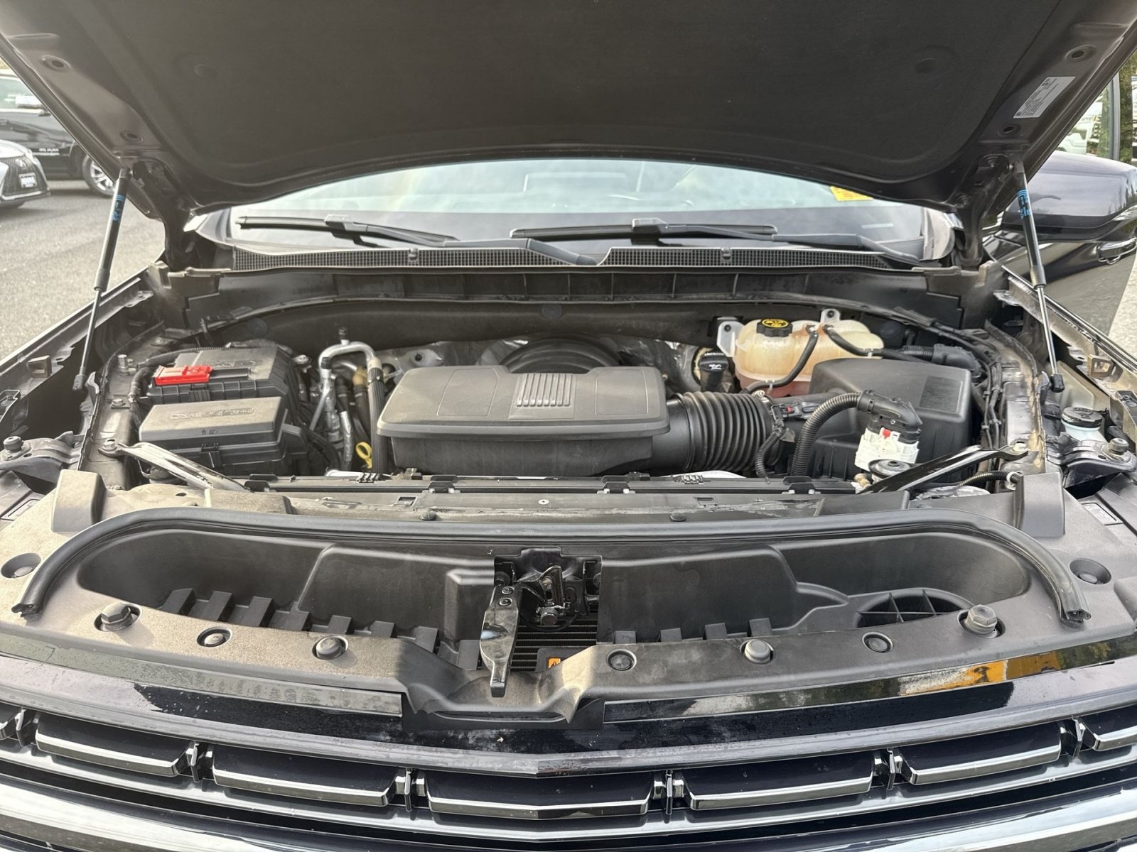 Used 2022 Chevrolet Tahoe RST w/ Luxury Package AWD/4WD image 30