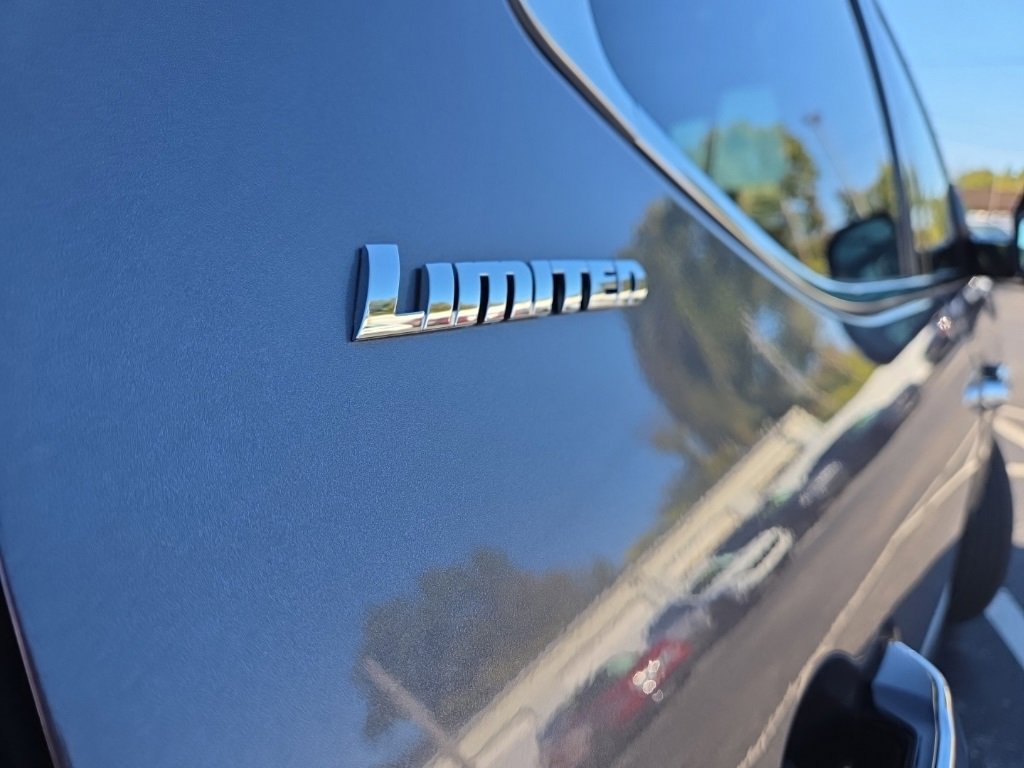 Used 2023 Toyota Tundra Limited image 8