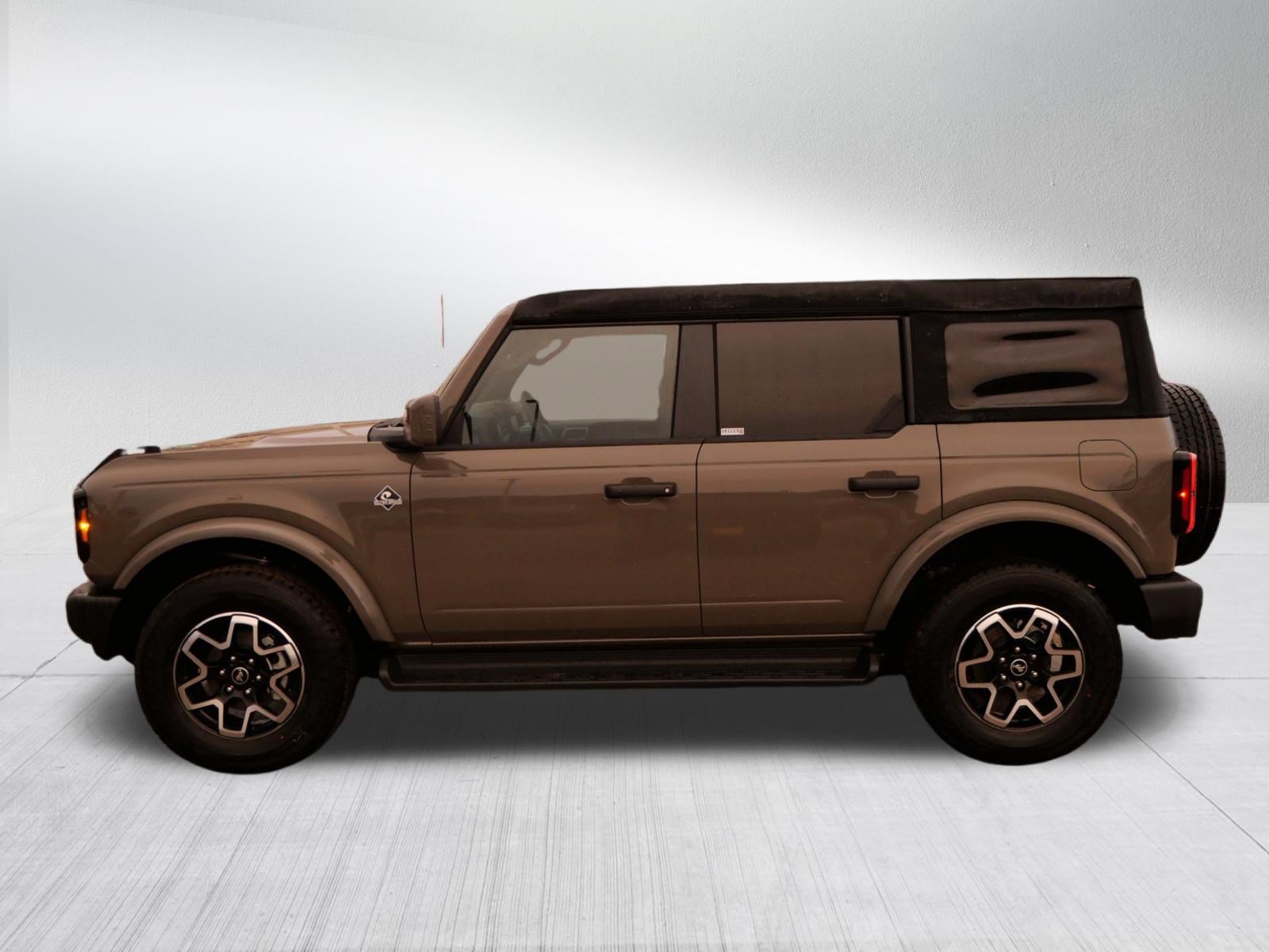 Used 2026 Ford Bronco Outer Banks AWD/4WD image 4