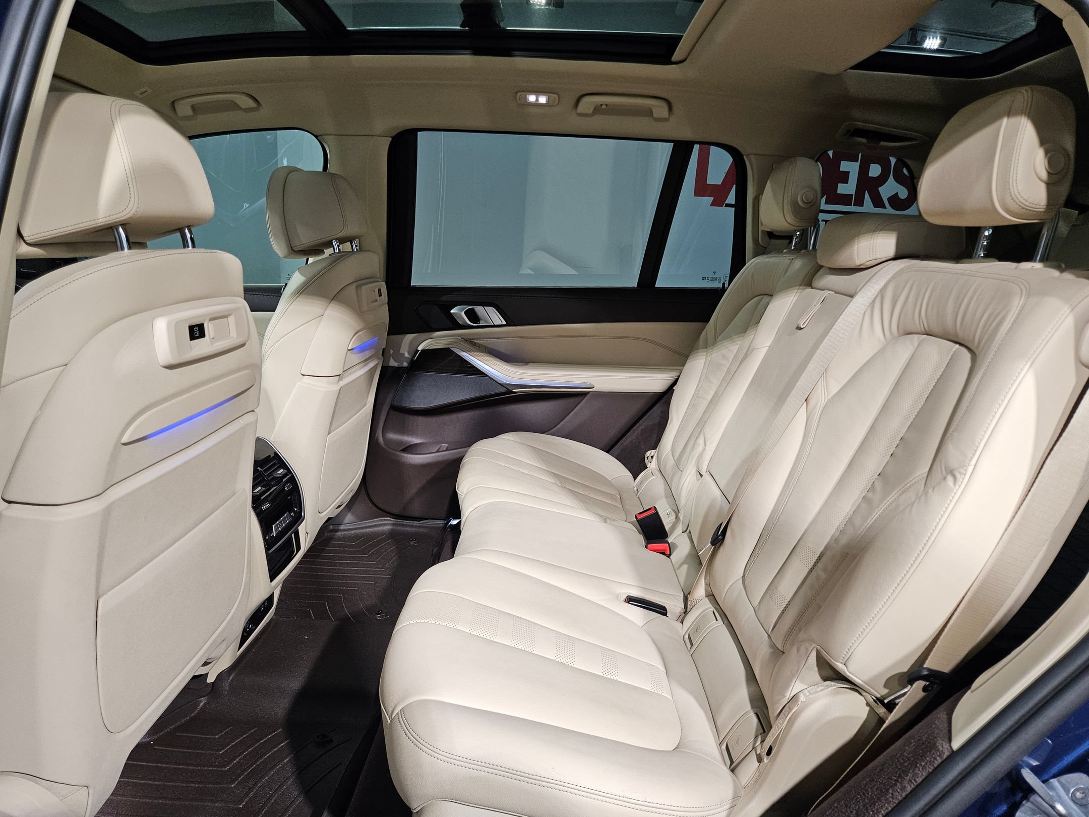 Used 2019 BMW X7 xDrive40i w/ Premium Package AWD/4WD image 37