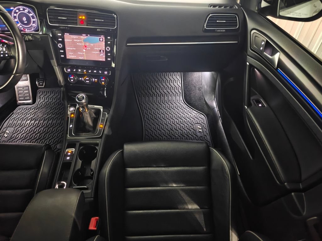 Used 2019 Volkswagen Golf R 4-Door AWD/4WD image 26