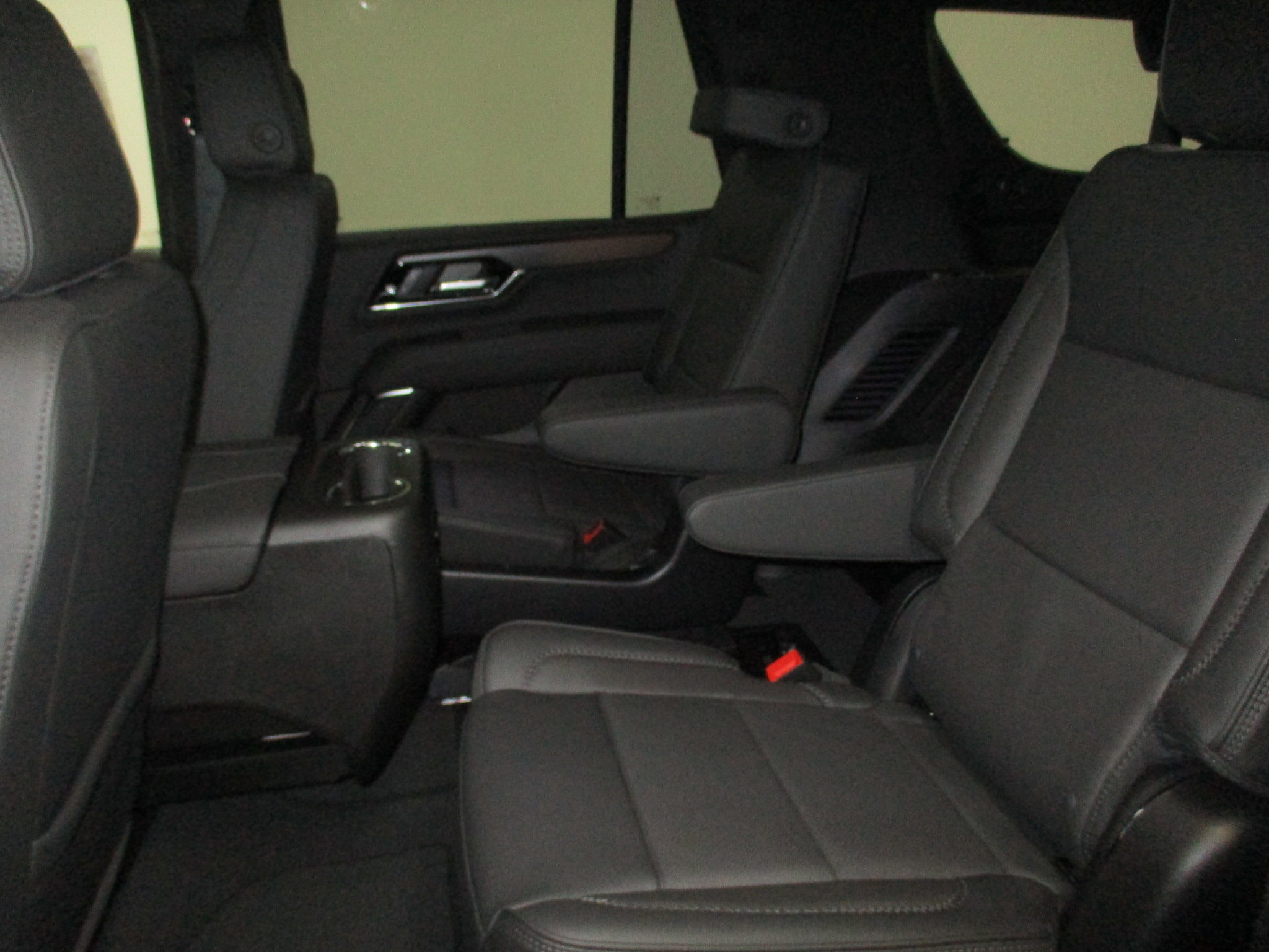 New 2026 GMC Yukon Denali w/ Sun & Power Step Package AWD/4WD image 22