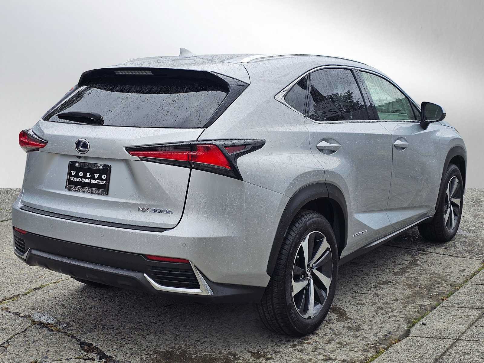 Used 2018 Lexus NX 300h AWD w/ Premium Package image 3
