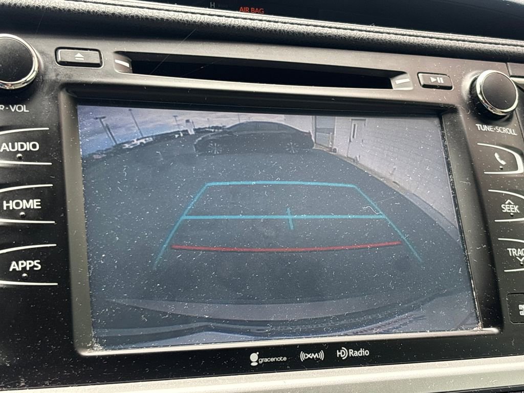 Used 2019 Toyota Highlander XLE FWD image 11