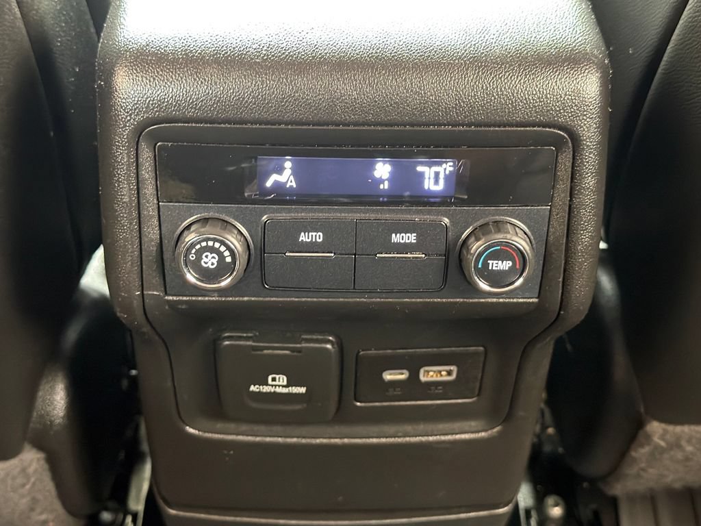 Used 2020 GMC Acadia SLT w/ Driver Alert Package II FWD image 10