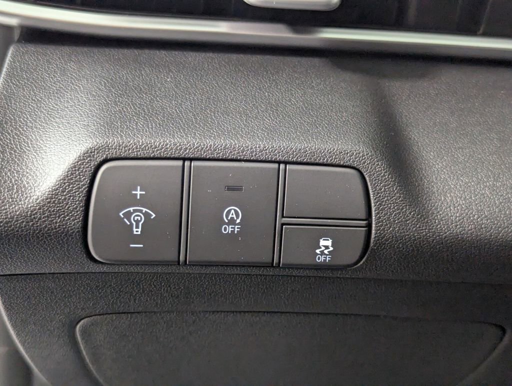 New 2026 Hyundai Elantra SE FWD image 13