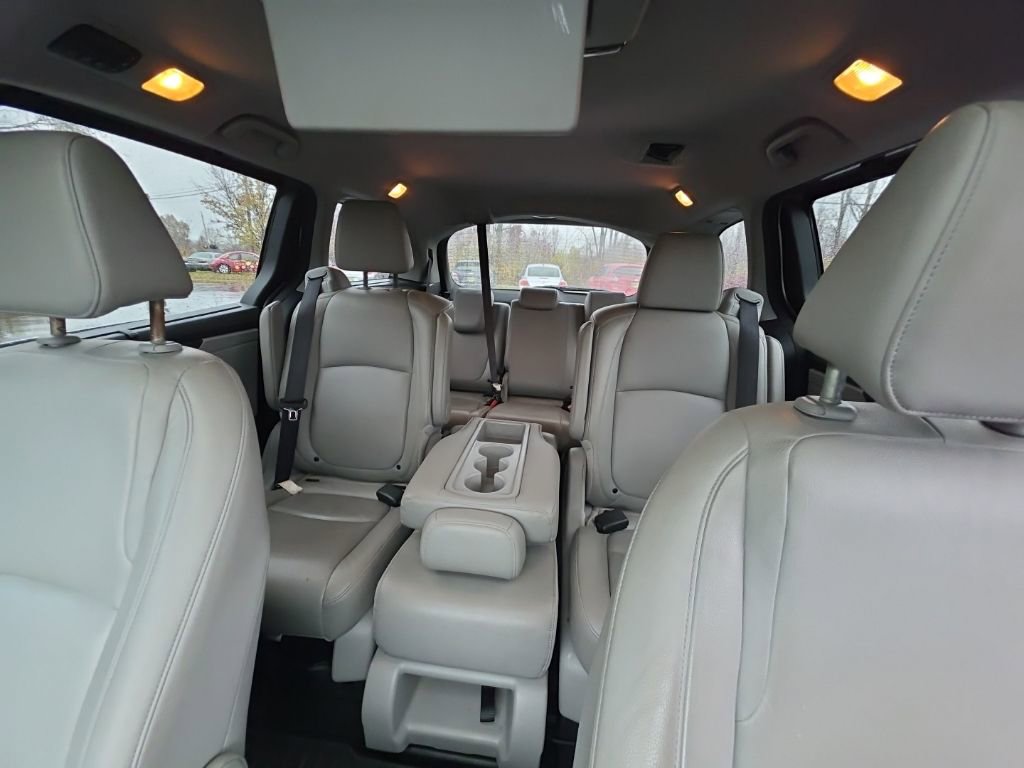 Used 2018 Honda Odyssey Touring image 11