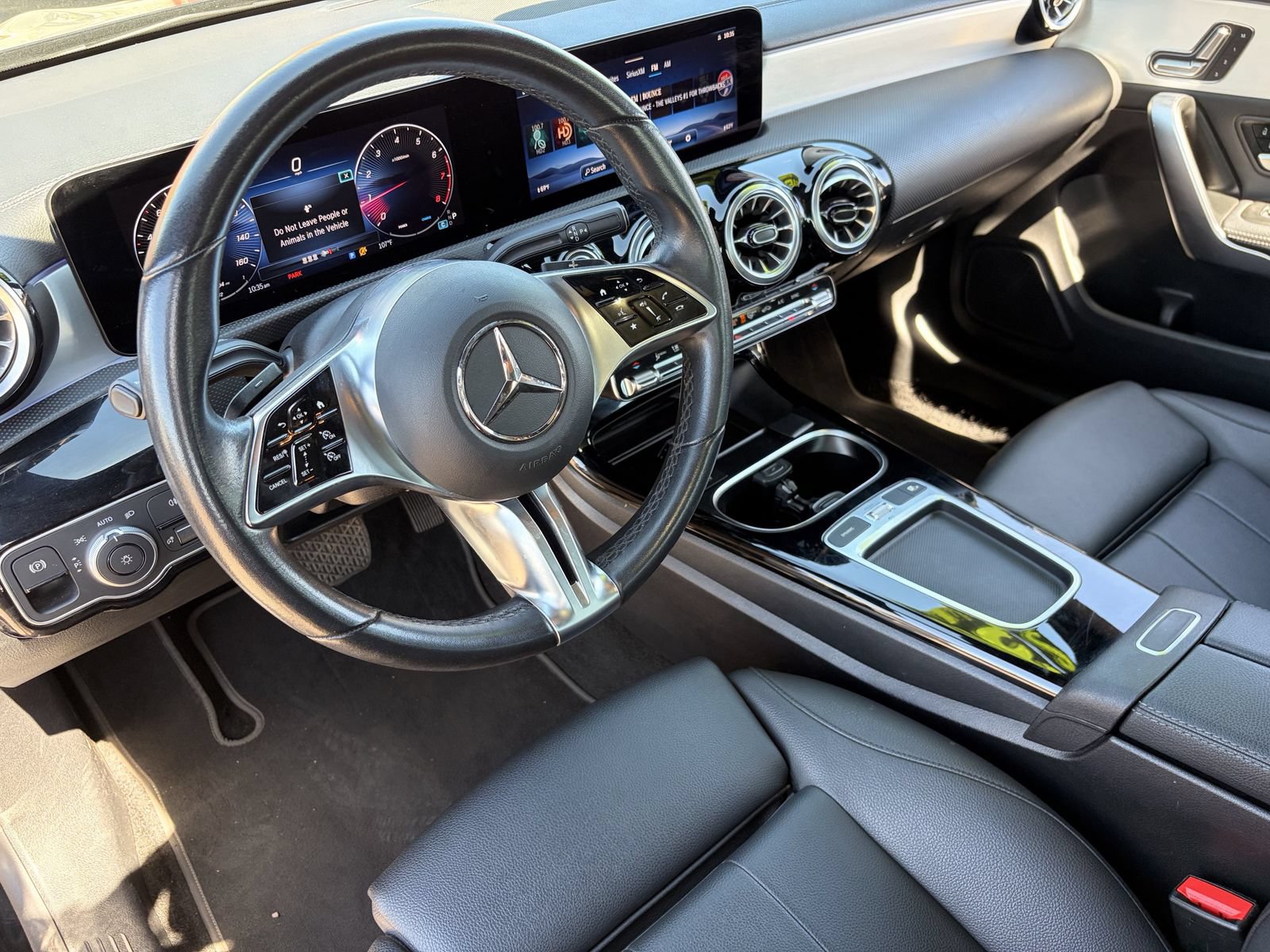 Used 2025 Mercedes-Benz CLA 250 image 23