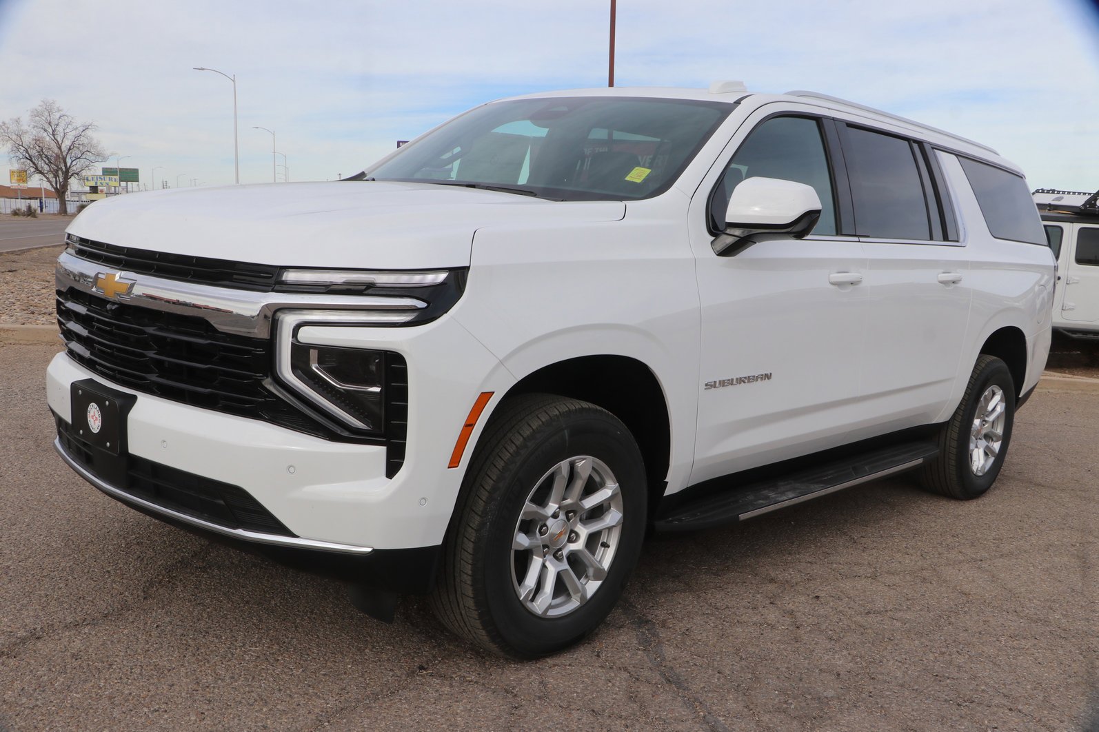 New 2026 Chevrolet Suburban LS image 4