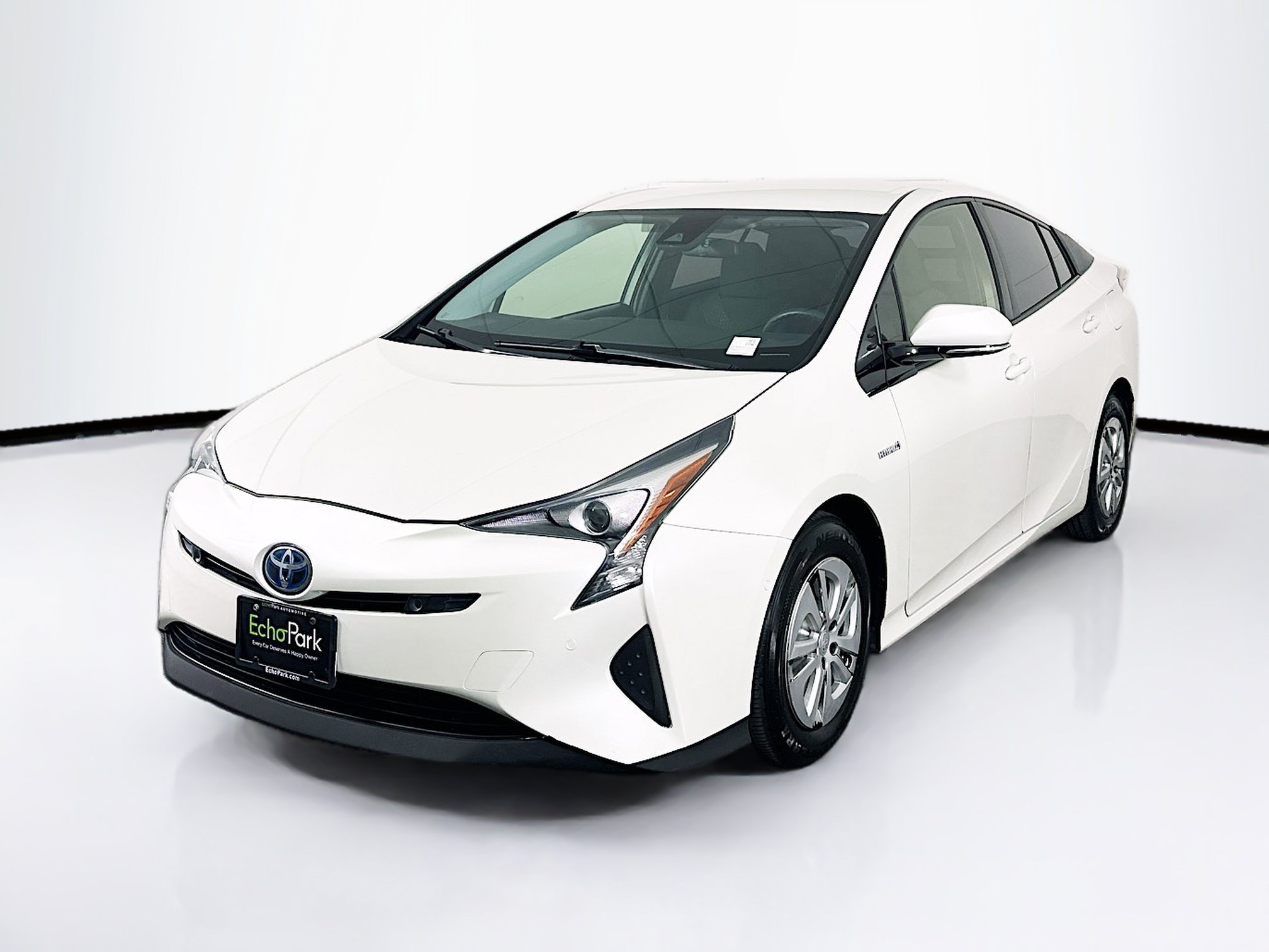 Used 2018 Toyota Prius Two w/ Prius Two Safety Plus Package FWD image 3