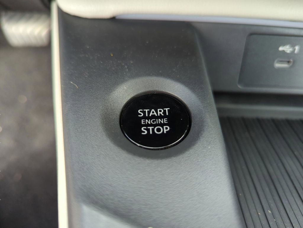 New 2026 Nissan Sentra SL w/ Floor Mat Package image 18