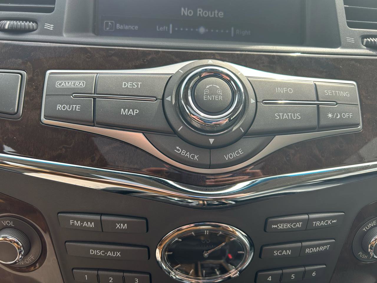 Used 2015 INFINITI QX80 4WD w/ Theater Package image 29