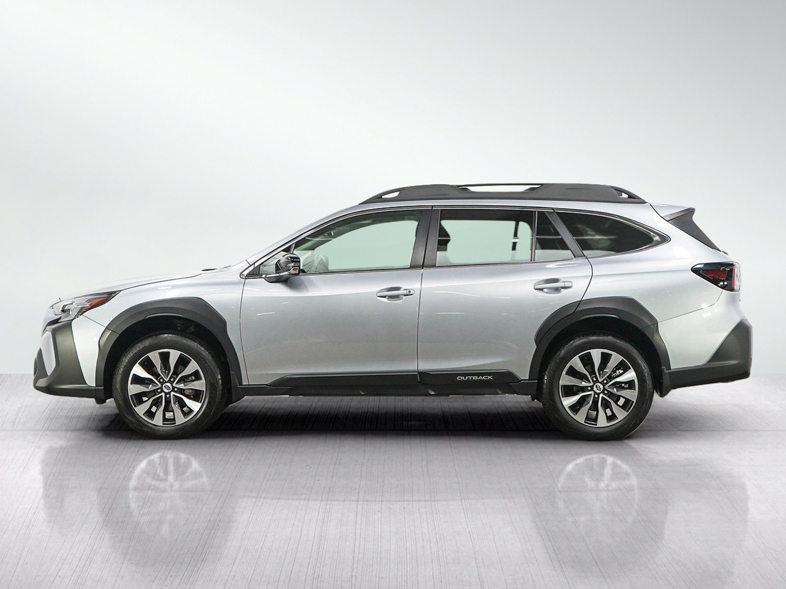Used 2024 Subaru Outback Limited AWD/4WD image 2