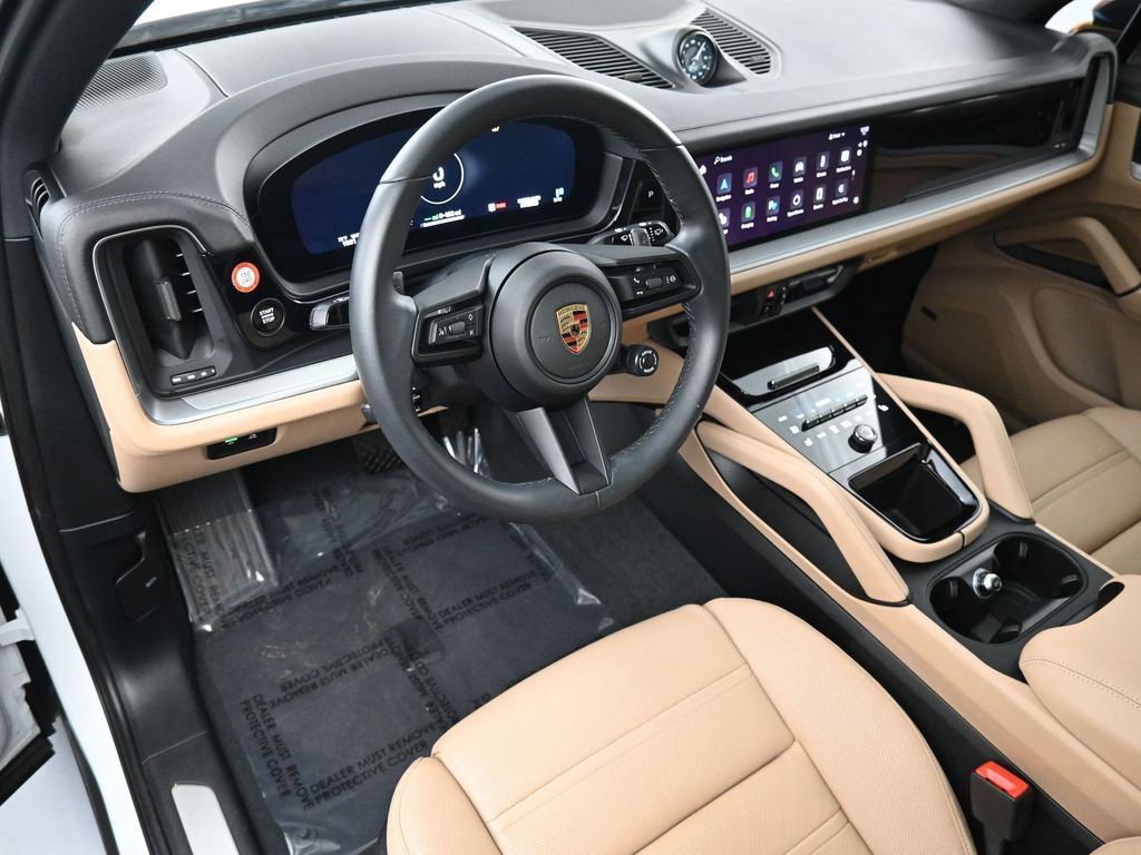 Certified 2024 Porsche Cayenne AWD/4WD image 4