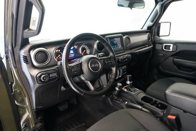 Used 2022 Jeep Wrangler Sport AWD/4WD image 6