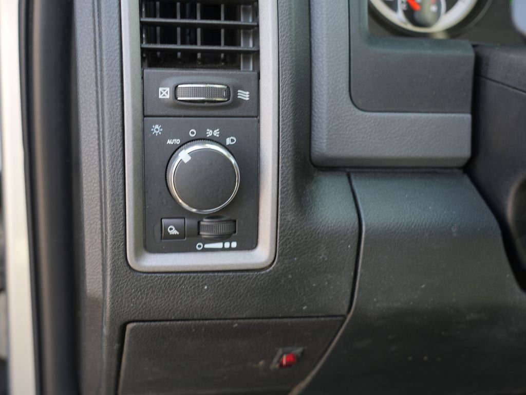 Used 2015 RAM 2500 Tradesman w/ Popular Equipment Group AWD/4WD image 16