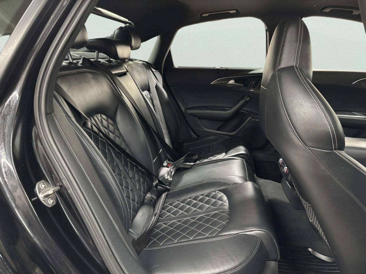 Used 2015 Audi S6 AWD/4WD image 21