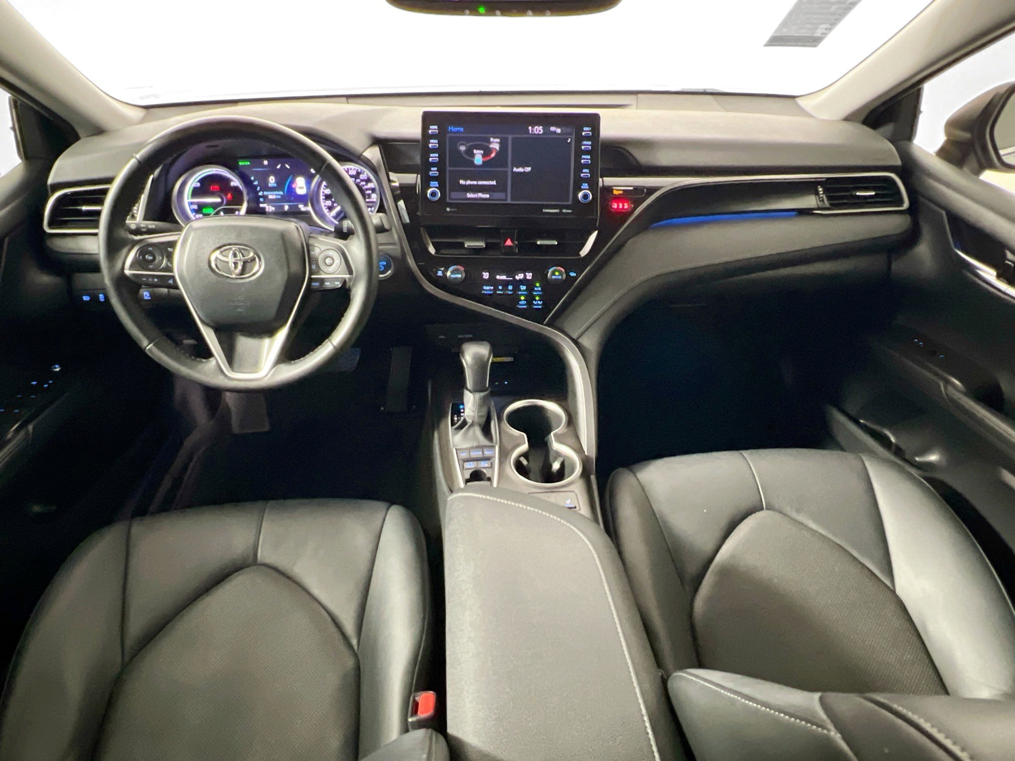 Used 2022 Toyota Camry XLE FWD image 30