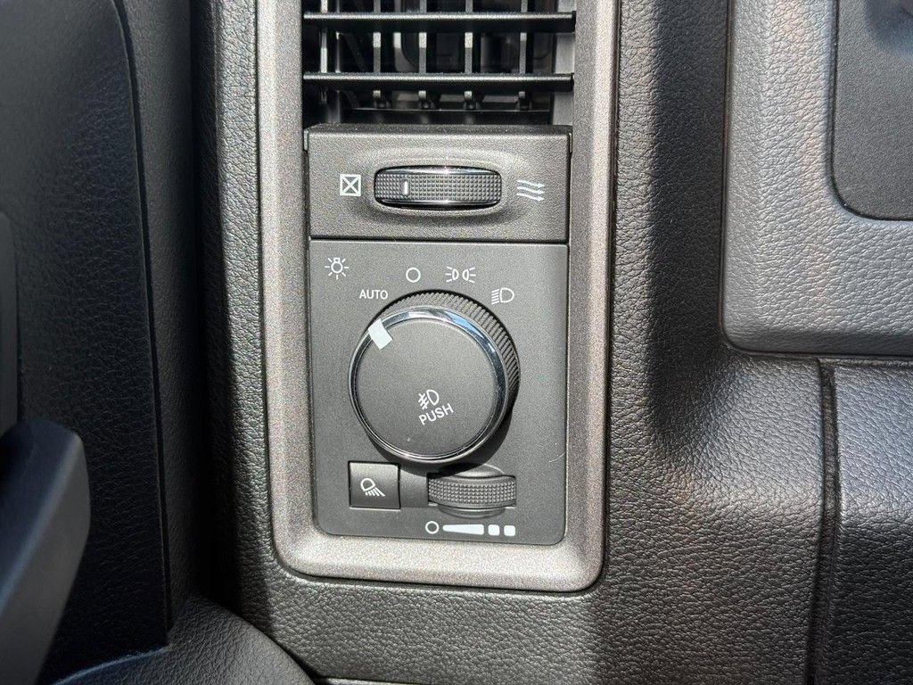 Used 2014 RAM 1500 Express AWD/4WD image 20