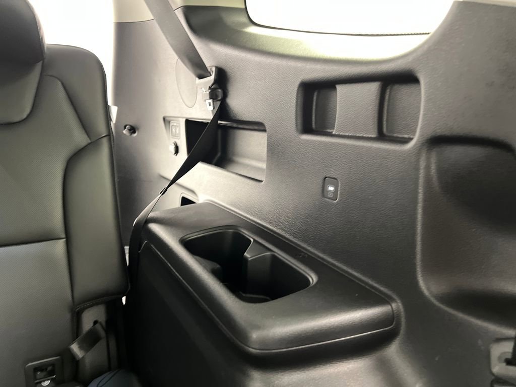 Used 2025 Kia Telluride S image 38