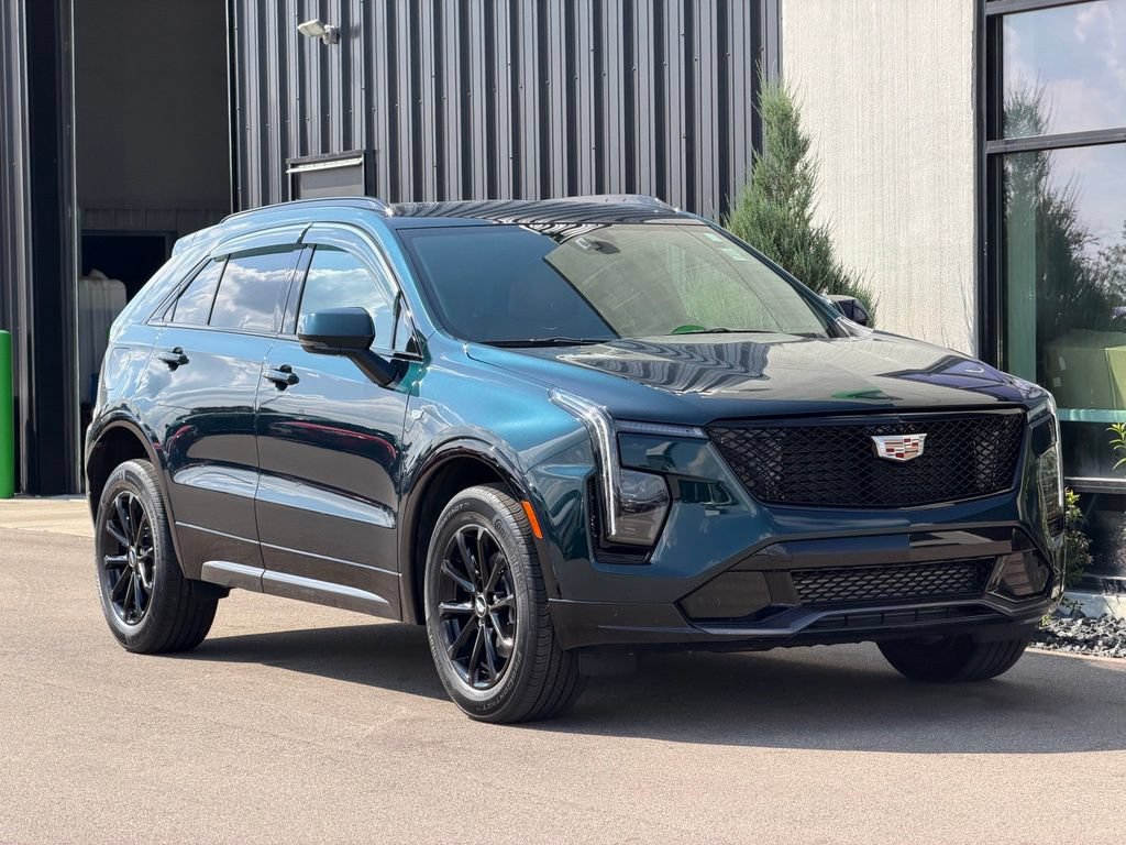 Used 2024 Cadillac XT4 Sport AWD/4WD image 4