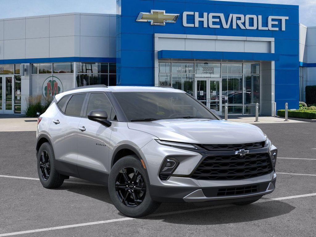 New 2026 Chevrolet Blazer LT w/ Convenience Package FWD image 7