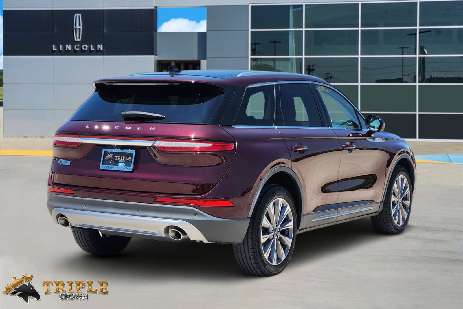 Used 2021 Lincoln Corsair Reserve w/ Elements Package FWD image 5