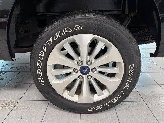 Used 2016 Ford F150 XL w/ Equipment Group 101A Mid AWD/4WD image 12