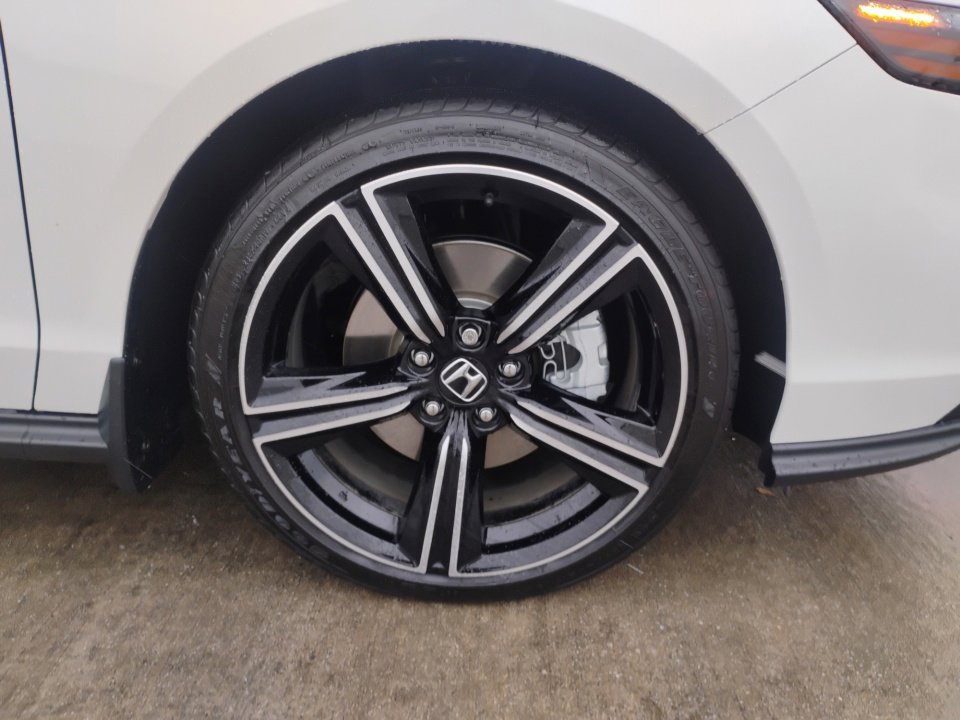 Certified 2025 Honda Accord Sport image 25