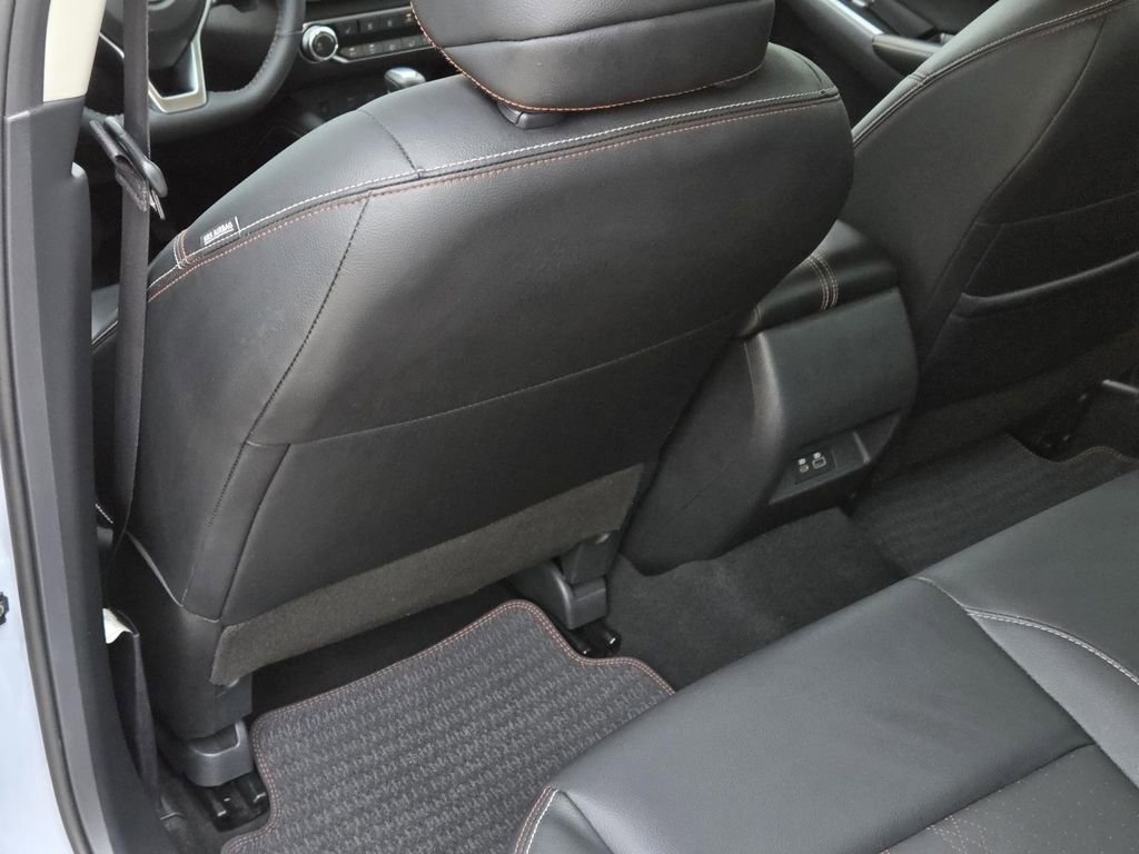 Used 2023 Nissan Altima 2.5 SR w/ SR Premium Package FWD image 23