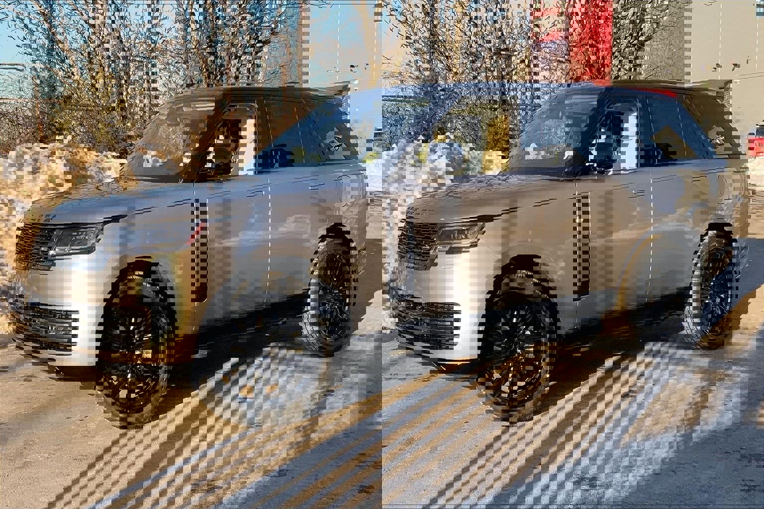 New 2026 Land Rover Range Rover SE image 1