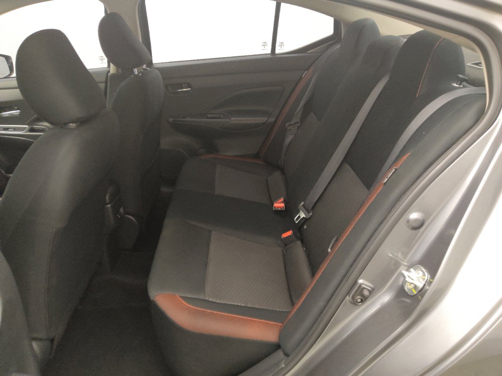 Used 2024 Nissan Versa SR FWD image 18