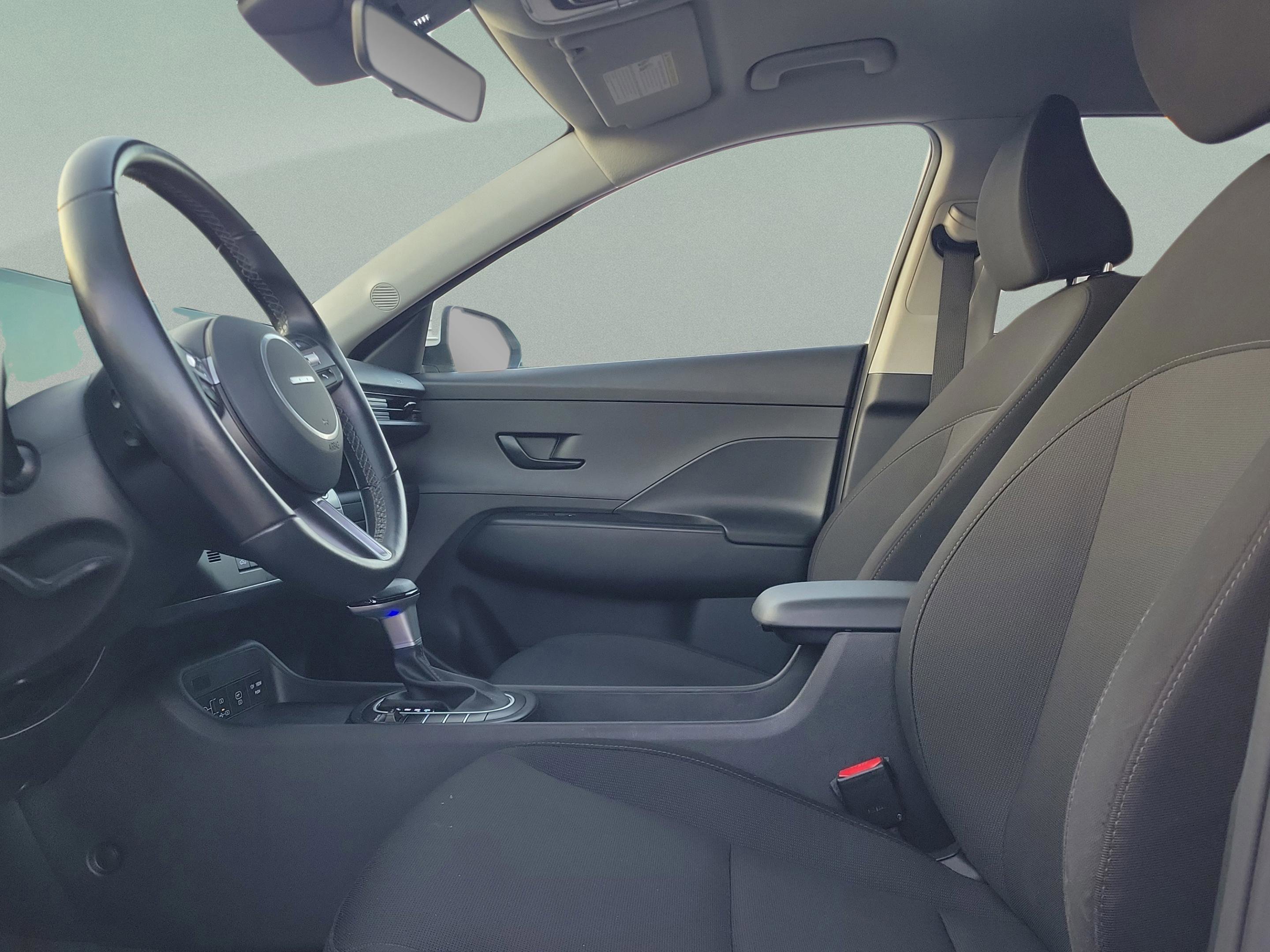 Used 2024 Hyundai Kona SEL image 20