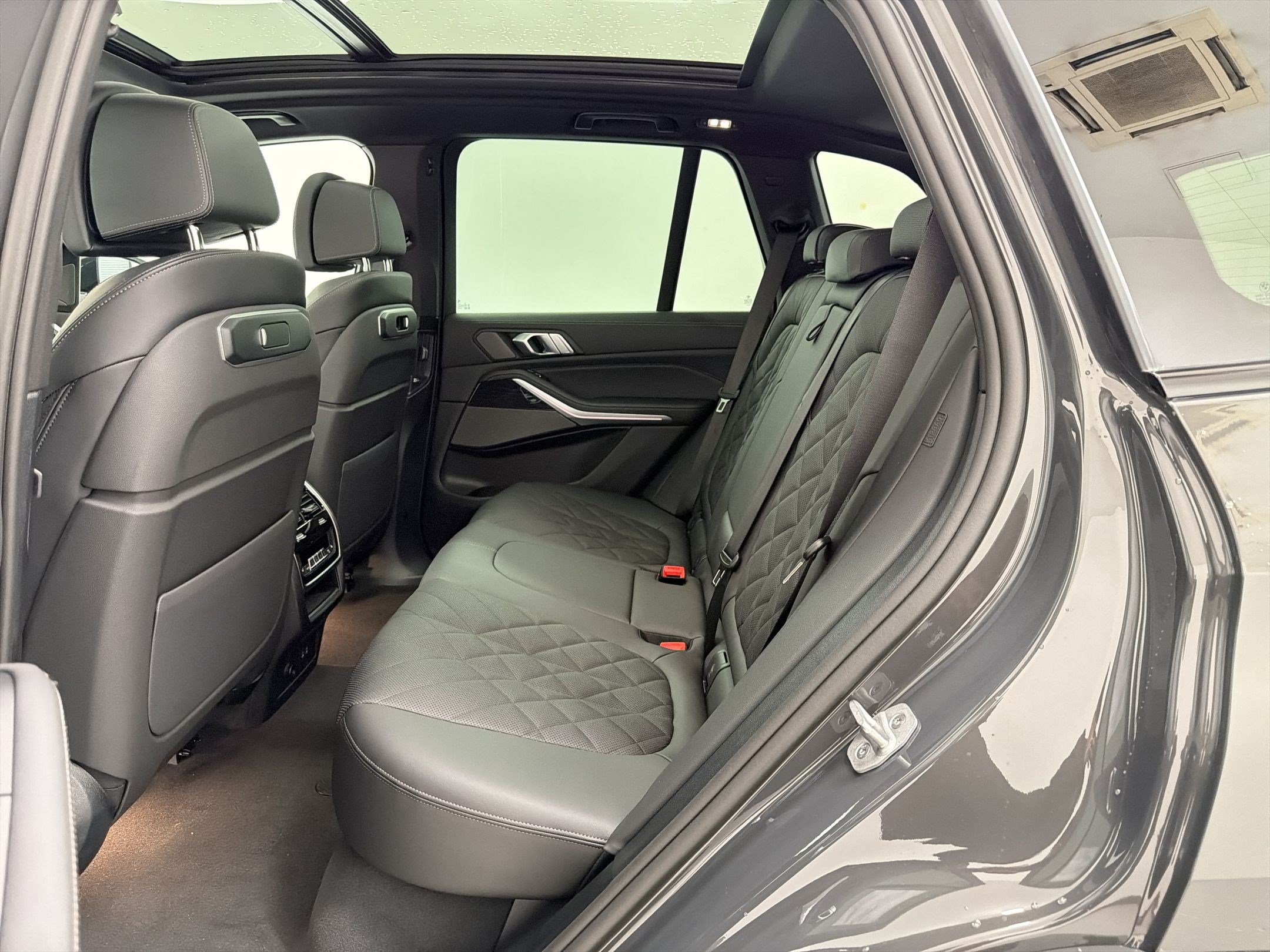 New 2026 BMW X5 sDrive40i w/ M Sport Package RWD image 22