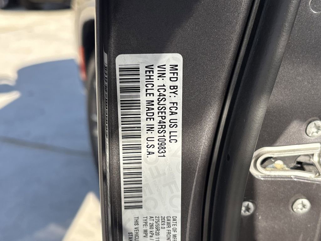 Used 2024 Jeep Grand Wagoneer L 4WD image 31