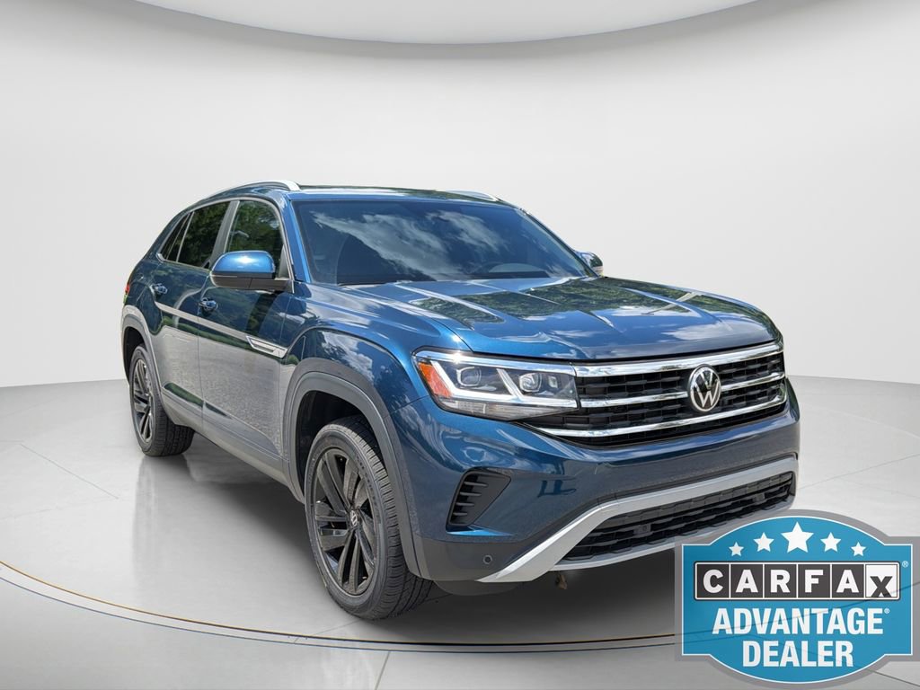 Certified 2022 Volkswagen Atlas Cross Sport SE w/ Panoramic Sunroof Package FWD image 3