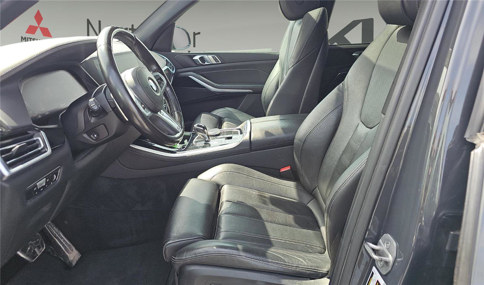 Used 2022 BMW X5 xDrive40i w/ Premium Essential Package AWD/4WD image 6