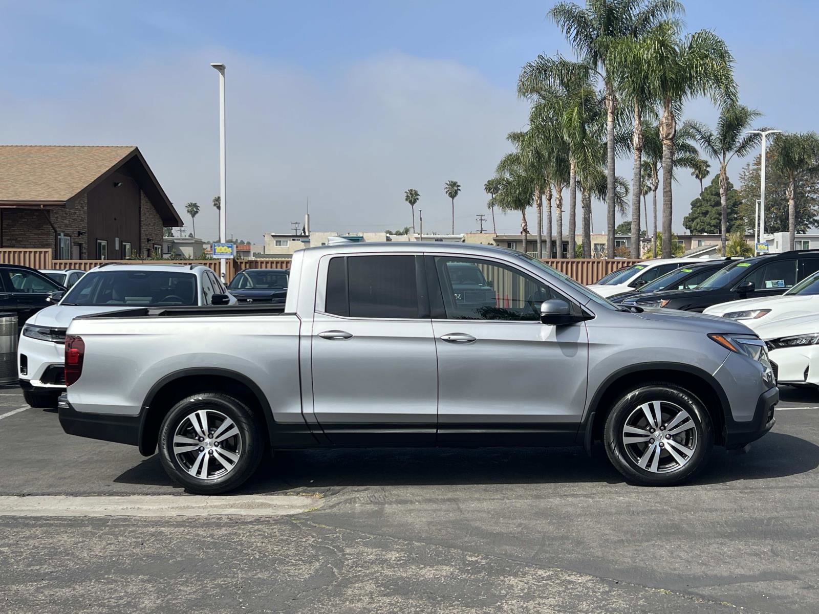 Used 2017 Honda Ridgeline RTS image 24